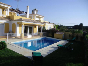 Casa São Bartolomeu - 5 Quartos com Piscina